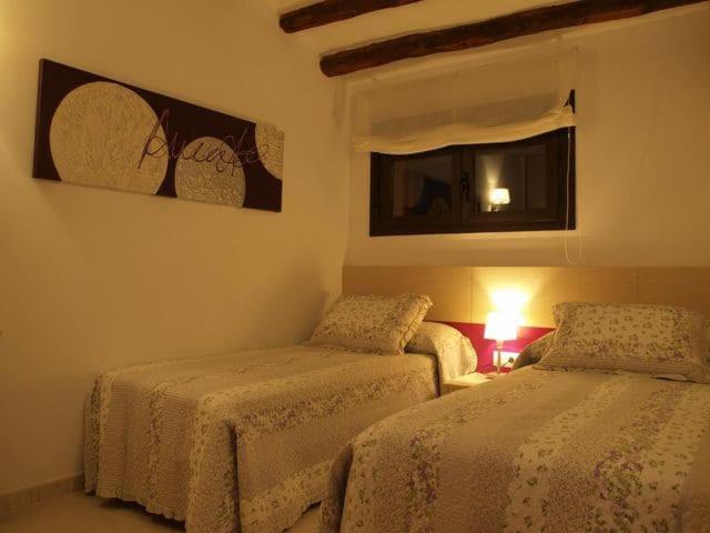Apartamentos Berdiel Casbas de Huesca Esterno foto